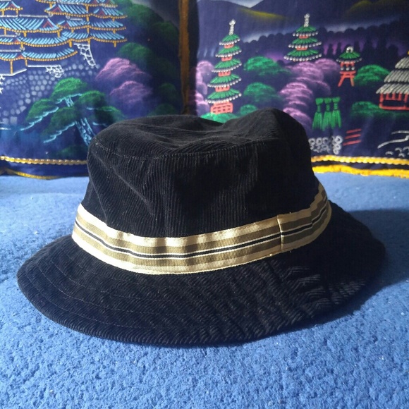 bucket hat 1990s